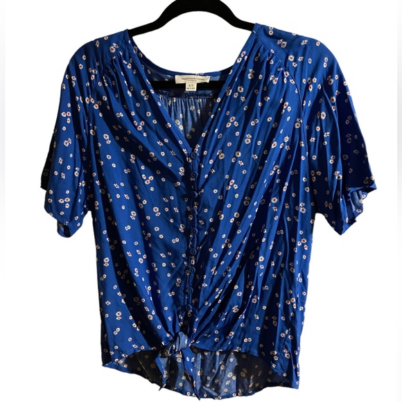 Beach Lunch Lounge Blue Daisy Top - Picture 1 of 2